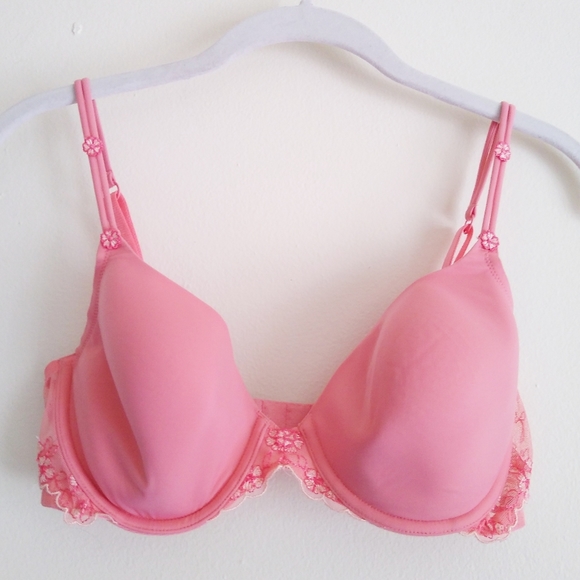 Victoria's Secret Other - Victoria's Secret Full Coverage bra 34D coral pink